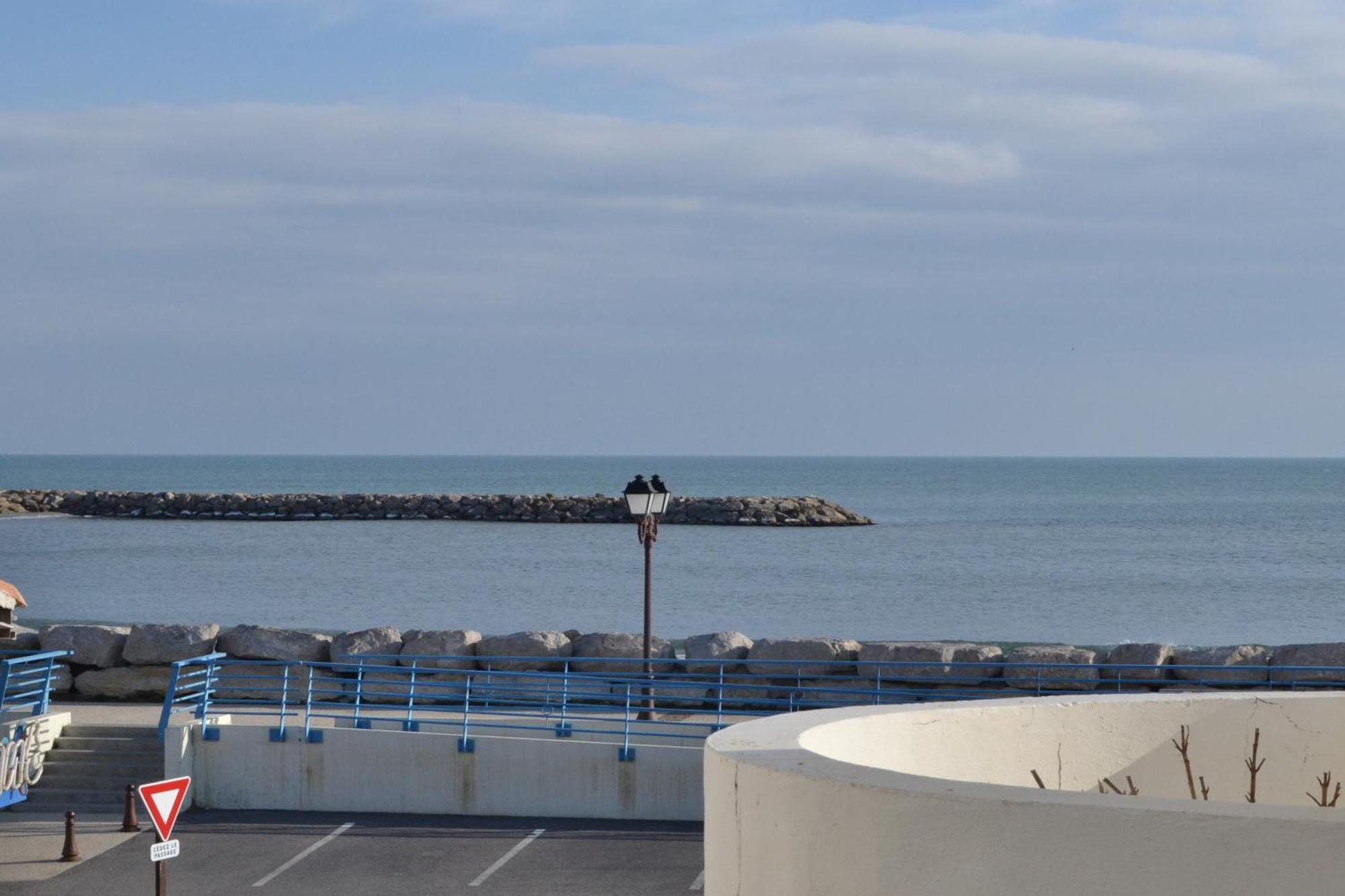 Le Dauphin Bleu Hotel Saintes-Maries-de-la-Mer Exterior foto